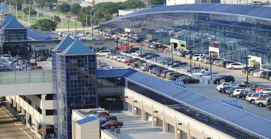 Image of parking at dtw airport