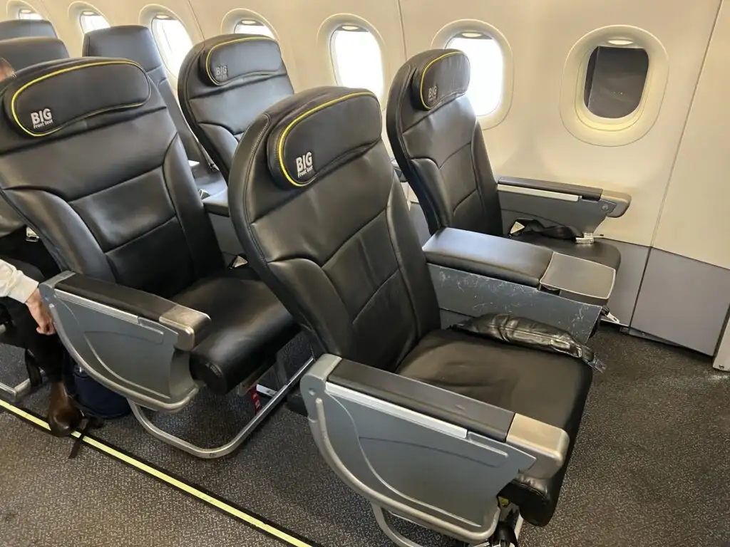 airfleetrating-first class on spirit airlines